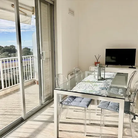 French Riviera With Swimming Pool And Free Parking Near Monaco *